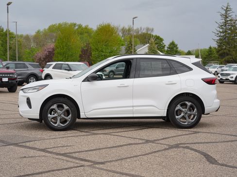 Used 2023 Ford Escape ST-Line w/ Tech Pack #1 AWD/4WD image 7