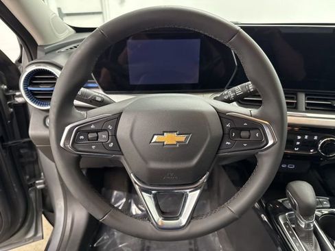 Used 2024 Chevrolet Trax LT w/ Driver Confidence Package FWD image 27