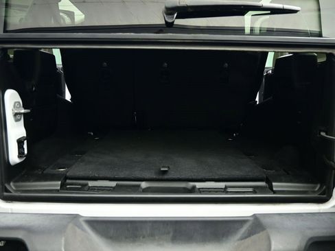 Used 2020 Jeep Wrangler Unlimited Sport S image 33