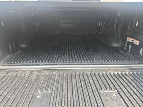 Used 2018 Ford F150 XLT w/ Equipment Group 302A Luxury AWD/4WD image 18