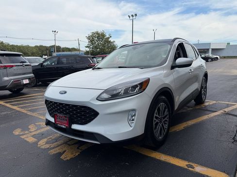 Used 2021 Ford Escape SEL w/ Technology Package FWD image 9