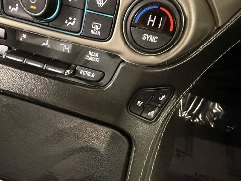 Used 2019 GMC Yukon XL Denali w/ Denali Ultimate Package image 24