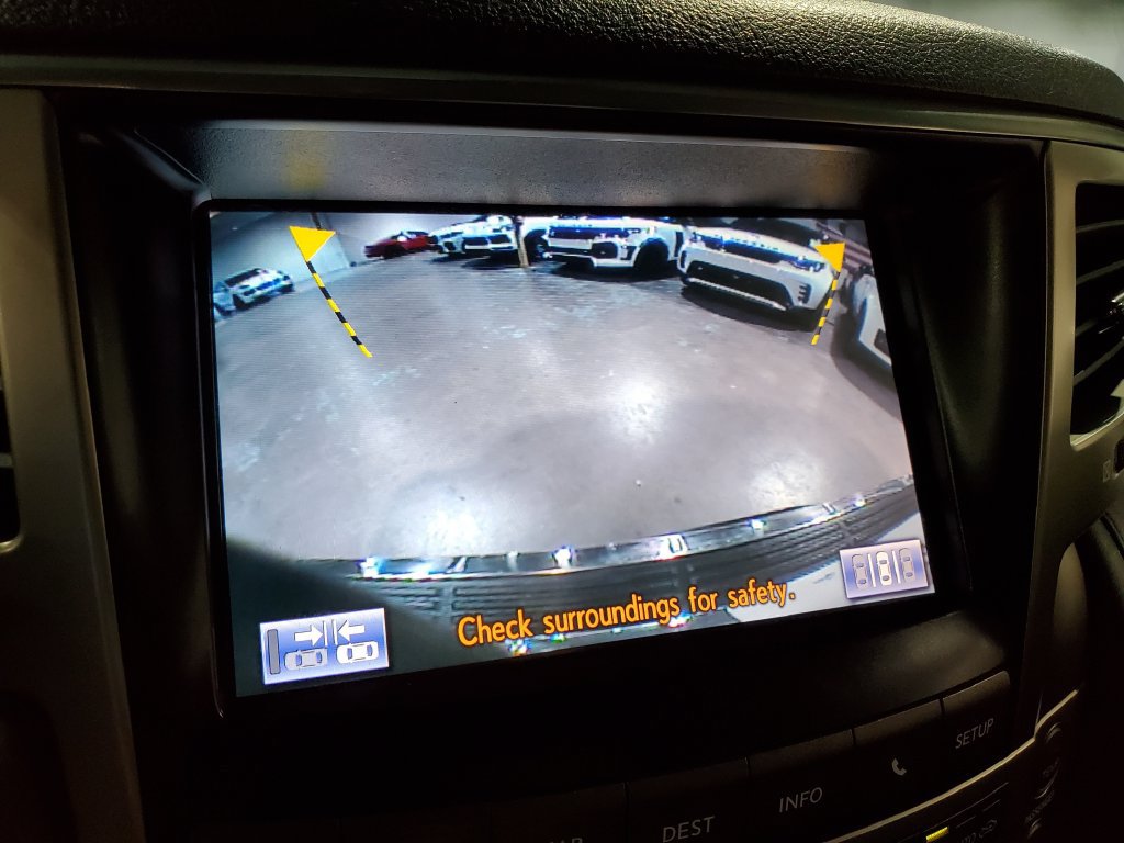 Used 2013 Lexus LX 570 4WD w/ Luxury Pkg image 34