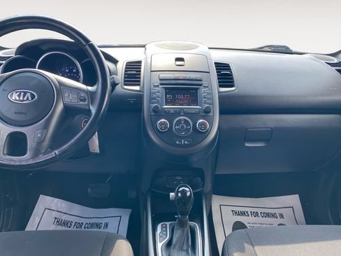Used 2013 Kia Soul + w/ Audio Pkg FWD image 11