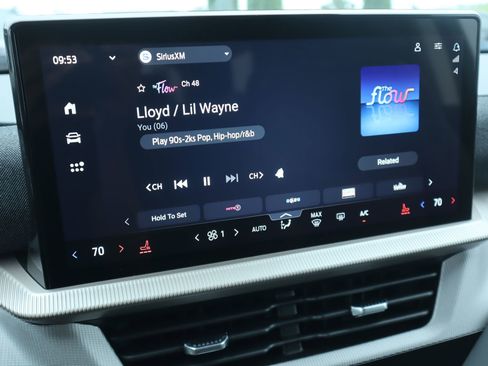 New 2026 Ford Explorer Active RWD image 5