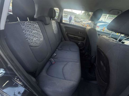 Used 2011 Kia Soul + w/ Audio Pkg FWD image 13