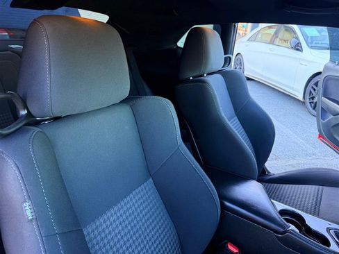 Used 2018 Dodge Challenger T/A image 17