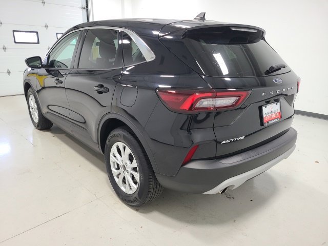 Used 2023 Ford Escape Active AWD/4WD image 5