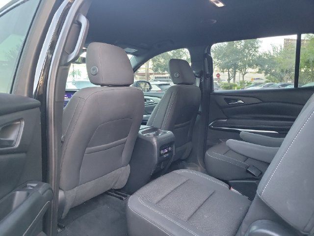Used 2024 Chevrolet Traverse LT FWD image 7