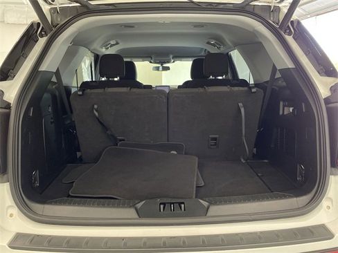 Used 2022 Ford Explorer XLT image 15