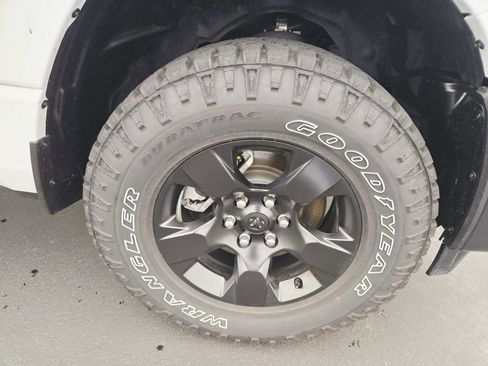 Used 2025 RAM 1500 Classic Warlock image 17