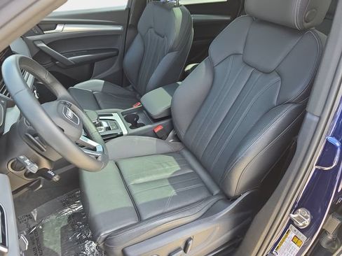 Used 2025 Audi Q5 2.0T Premium w/ Convenience Plus Package AWD/4WD image 18