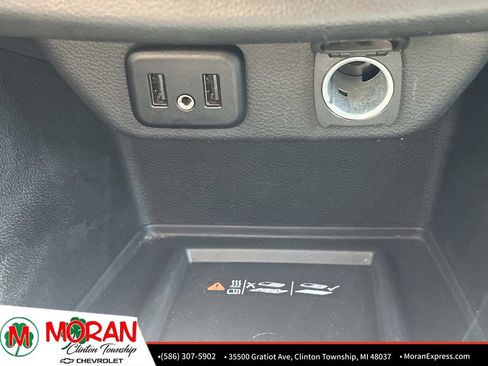 Used 2023 Chevrolet Traverse LT FWD image 26