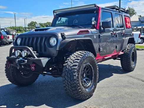 Used 2018 Jeep Wrangler Unlimited Sport S AWD/4WD image 7