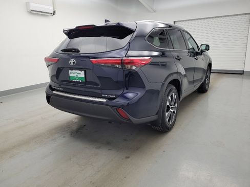Used 2020 Toyota Highlander XLE w/ Protection Package #3 AWD/4WD image 9