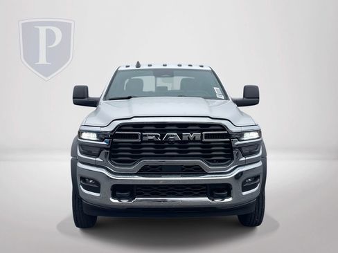 New 2026 RAM 5500 Tradesman w/ Chrome Appearance Group AWD/4WD image 3