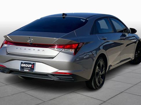 Used 2022 Hyundai Elantra SEL FWD image 20