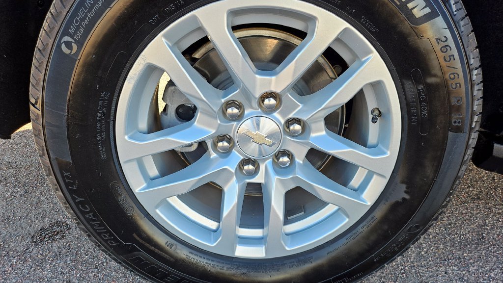 Used 2023 Chevrolet Tahoe LT w/ Luxury Package RWD image 18