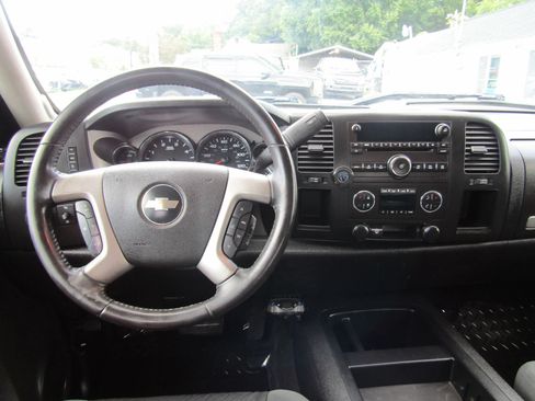 Used 2008 Chevrolet Silverado 2500 LT w/ 2LT Convenience Package RWD image 21
