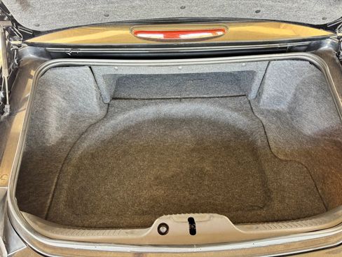 Used 2002 Ford Thunderbird RWD image 17
