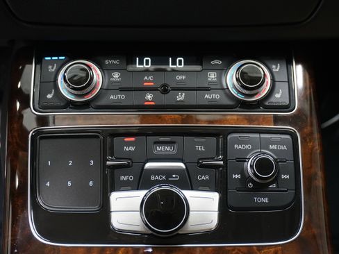 Used 2014 Audi A8 3.0T image 24