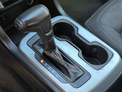 Used 2020 Chevrolet Colorado LT image 15