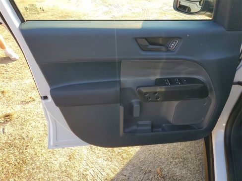 New 2025 Ford Maverick XL w/ Equipment Group 102A image 5