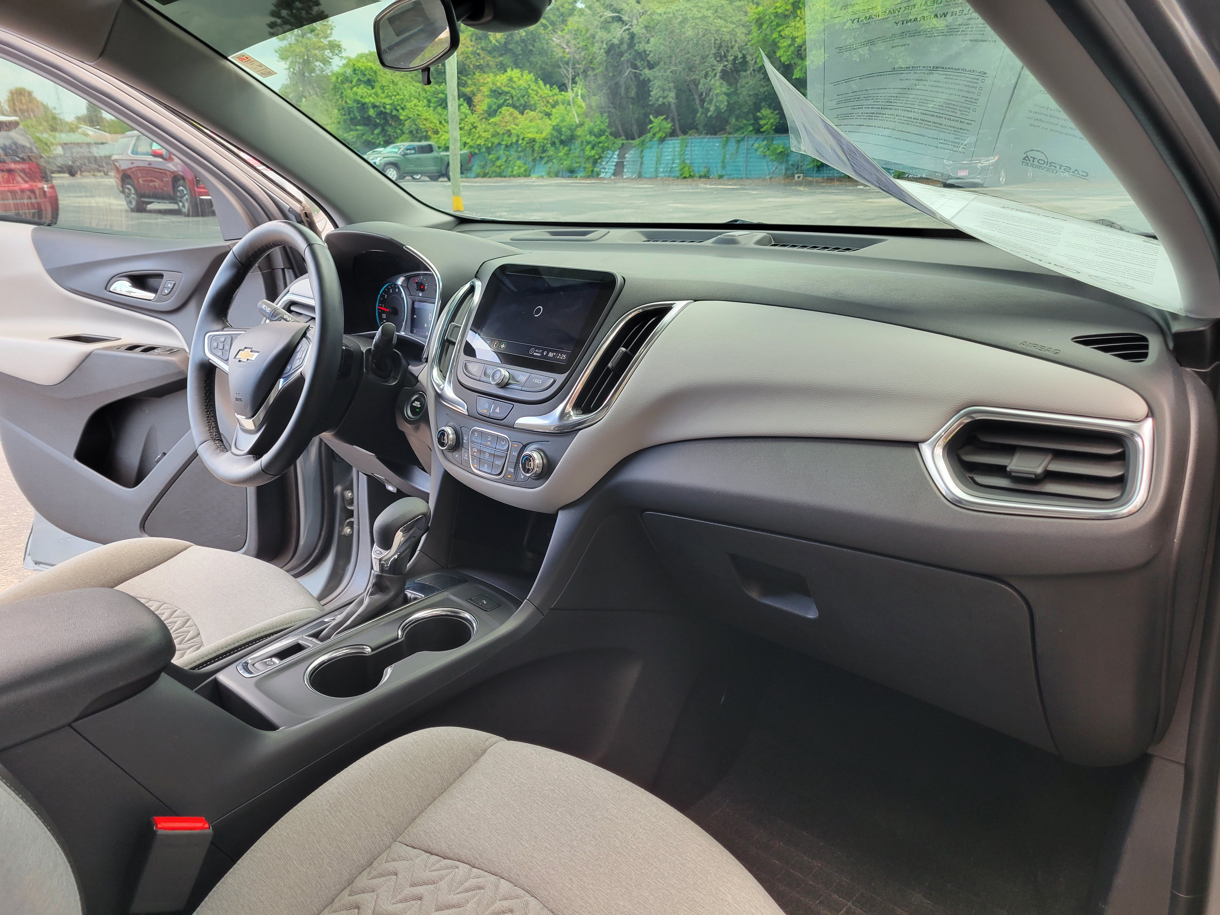 Used 2023 Chevrolet Equinox LT FWD image 28