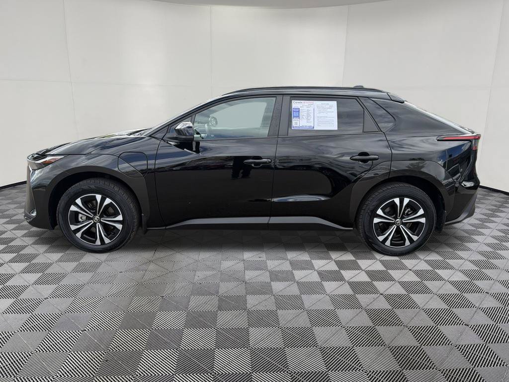 Used 2024 Toyota bZ4X AWD w/ Weather Package image 4