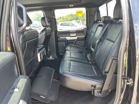 Used 2019 Ford F150 Lariat RWD image 5
