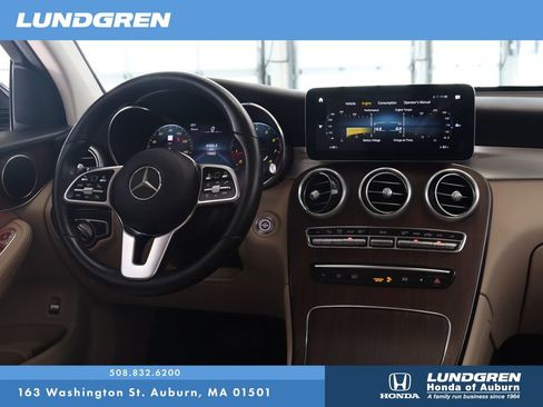 Used 2022 Mercedes-Benz GLC 300 4MATIC image 4