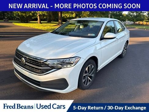 Used 2024 Volkswagen Jetta S FWD image 3