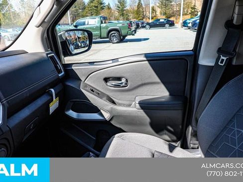 Certified 2025 Nissan Frontier SV w/ SV Convenience Package RWD image 44