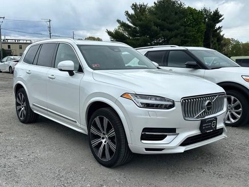 Used 2025 Volvo XC90 T8 Ultra w/ Lounge Package AWD/4WD image 1