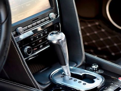 Used 2015 Bentley Continental GT image 30