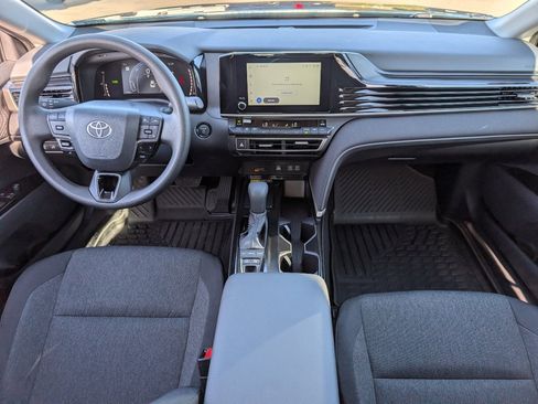 Used 2026 Toyota Camry LE image 4