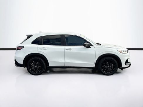 Used 2023 Honda HR-V Sport image 4