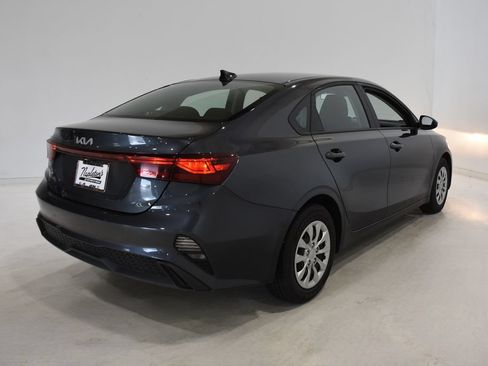 Used 2023 Kia Forte LX FWD image 4