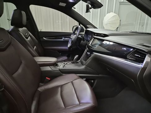 Used 2020 Cadillac XT6 Premium Luxury image 26