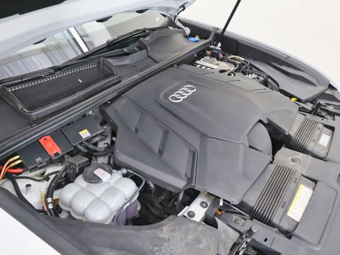 Used 2019 Audi Q8 Premium Plus w/ Premium Plus image 56