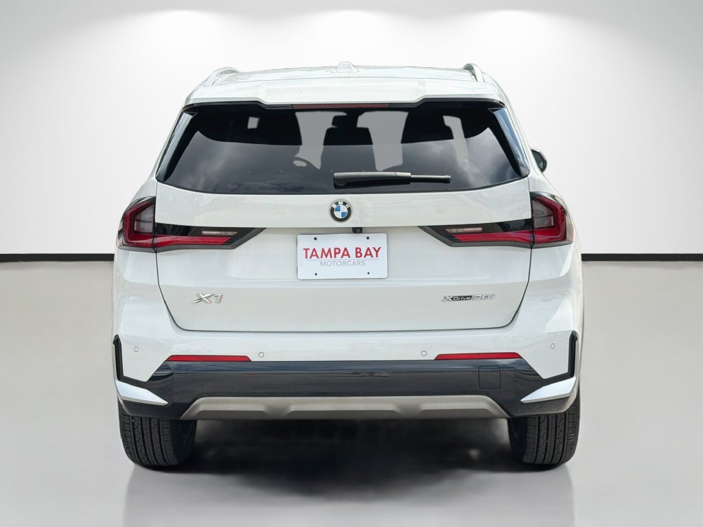 Used 2023 BMW X1 xDrive28i w/ Convenience Package AWD/4WD image 4