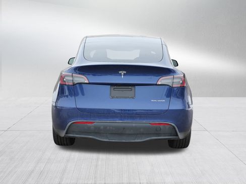 Used 2024 Tesla Model Y Long Range image 6