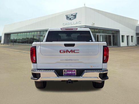 Used 2025 GMC Sierra 1500 SLT AWD/4WD image 5