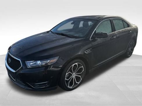 Used 2018 Ford Taurus SHO w/ Driver Assist Package image 6