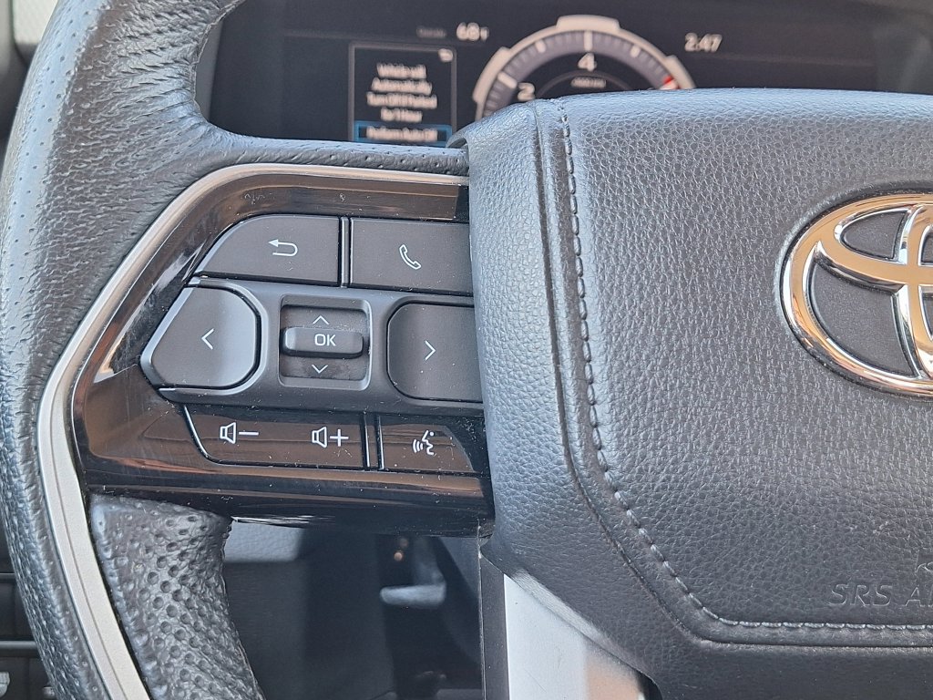 Used 2022 Toyota Tundra Limited w/ TRD Off-Road Package AWD/4WD image 15