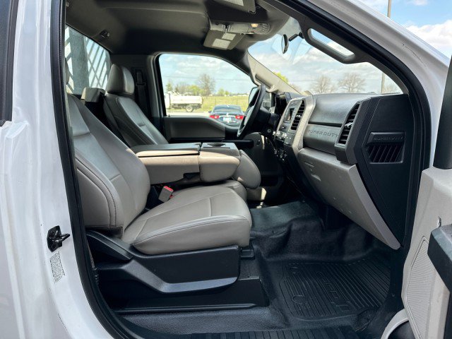 Used 2019 Ford F550 4x4 Regular Cab Super Duty image 9