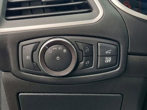 Used 2019 Ford Edge SEL w/ Equipment Group 201A FWD image 35