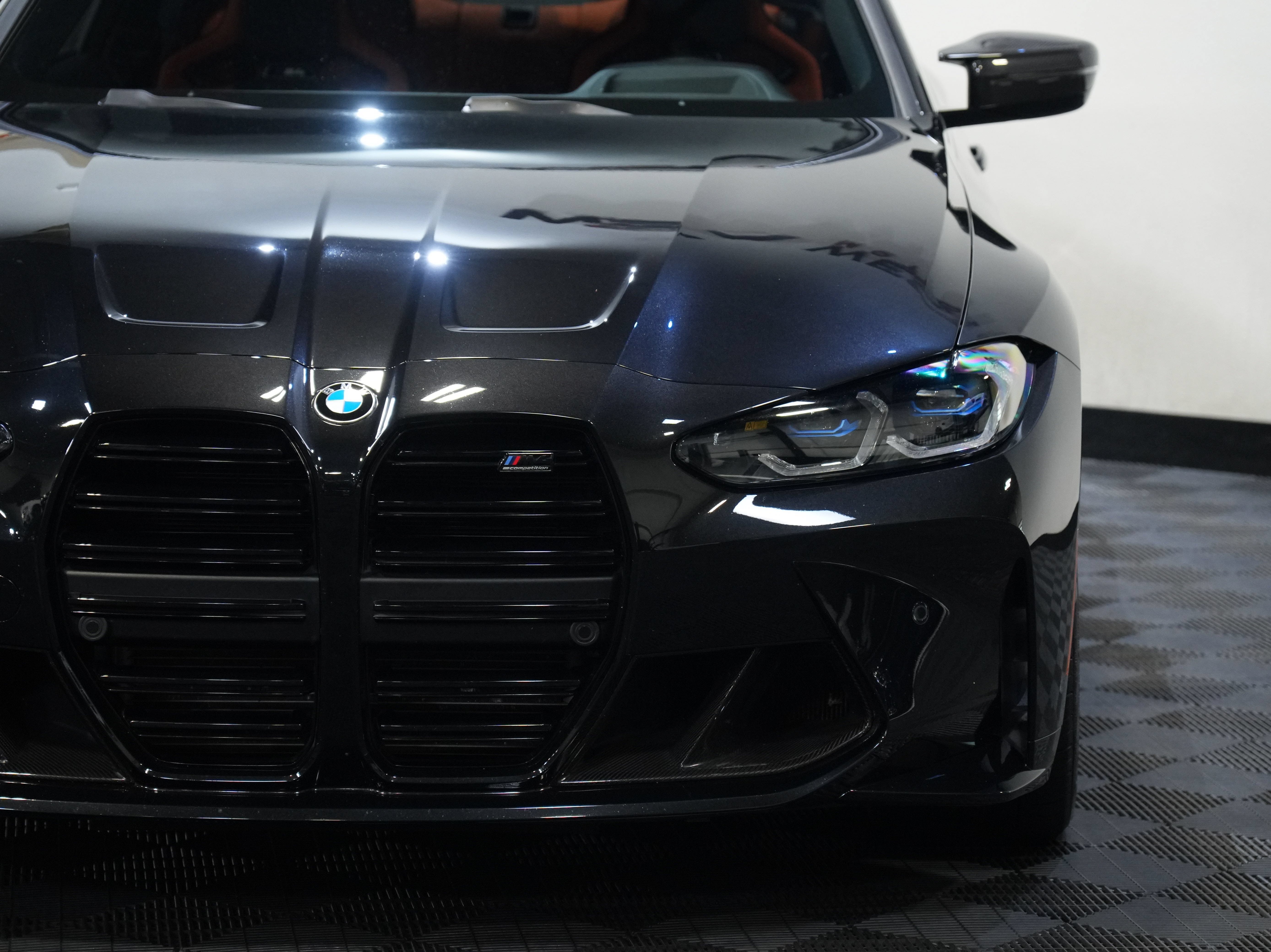 Used 2022 BMW M4 Competition w/ M Carbon Exterior Package RWD image 10