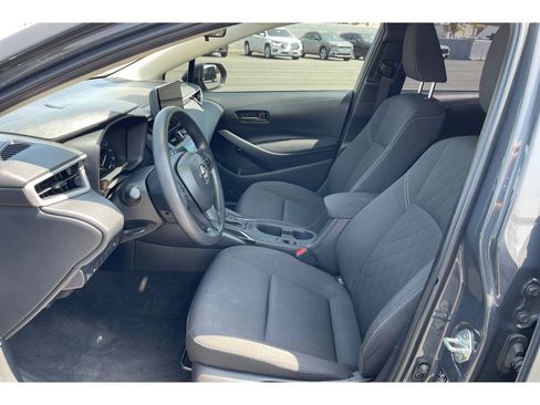 Used 2023 Toyota Corolla LE FWD image 11