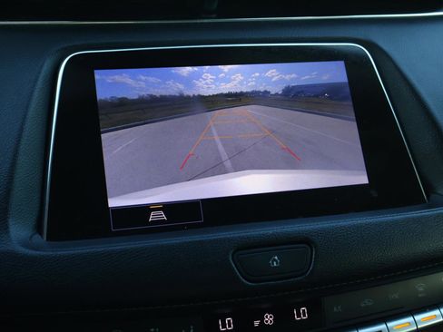 Used 2023 Cadillac XT4 Luxury image 30